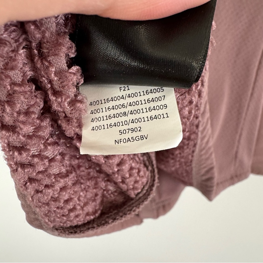 North Face Mauve Zip Up Jacket Women’s Size Medium Fleece Hiking Running - Picture 11 of 11